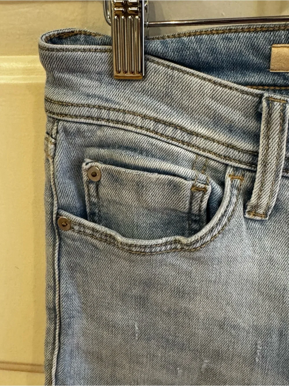 Pilcro Anthropologie Slim Boyfriend Crop Distressed Jeans 26